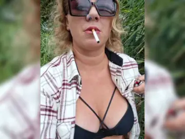 Bongacams Live Sex Cam of YourWitcher
