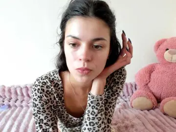 Bongacams Live Porn of Honeykrisspussy