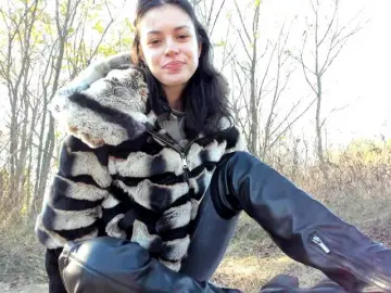 Bongacams Live Porn of Honeykrisspussy