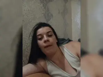 Bongacams Watch Live Sex Cams of ShellBixAngeLL