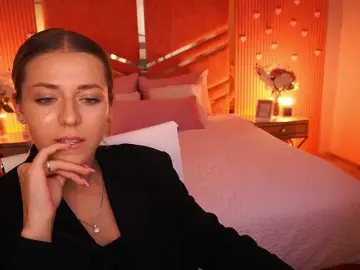 Bongacams Live Sex Cam of LoveeDove
