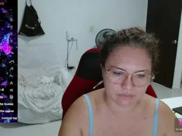 Bongacams Free Porn Cam of helenca1980