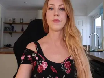 Bongacams Free Live Porn of stripmequick