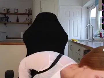 Bongacams Live Sex Cam of stripmequick