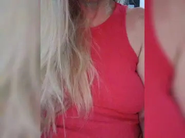 Bongacams Watch Live Sex Cams of Tata42