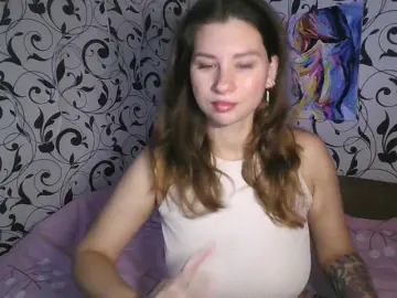 Bongacams Free Porn Cam of YourEmilie