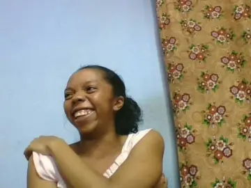 Bongacams Free Live Porn of rosah1a