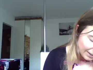 Bongacams Watch Live Sex Cams of Sarahrose