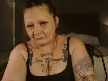 Bongacams Watch Live Sex Cams of Adelaideskyy