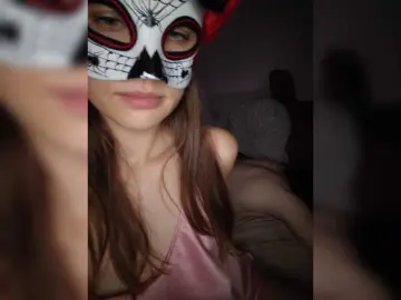 Bongacams Watch Live Sex Cams of Kyniminet1