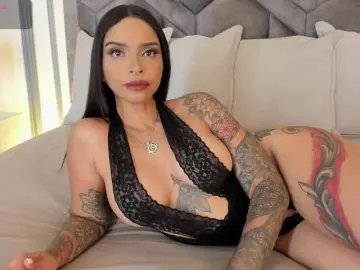 Bongacams Best live sex cam show of cocodamore