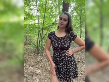 Bongacams Free Porn Cam of Cherry-viking98