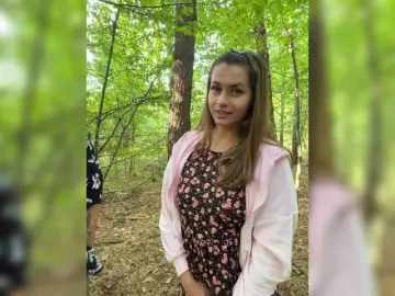 Bongacams Free Porn Cam of Cherry-viking98