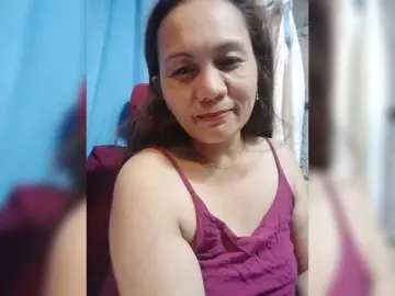 Bongacams Free Porn Cam of SexyShapire