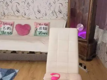 Bongacams Free Live Porn of AvaQueen