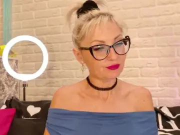 Bongacams Best live sex cam show of Milforja