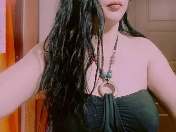 Bongacams Free Live Porn of SexyAlina123