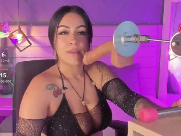 Bongacams Free Live Porn of Cherry-blooms