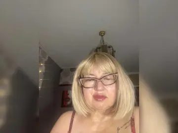 Bongacams Free Porn Cam of SVETIKBOMBOCHKA