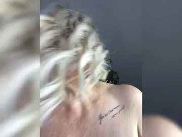 Bongacams Nude Webcam of SVETIKBOMBOCHKA