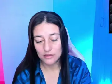 Bongacams Free Live Porn of Saskyaajohnson