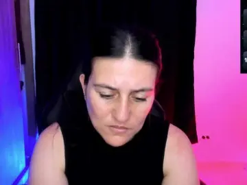 Bongacams Free Live Porn of Saskyaajohnson