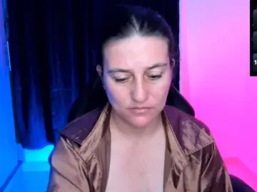 Bongacams Free Porn Cam of Saskyaajohnson