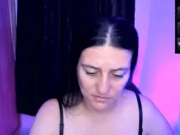 Bongacams Free Porn Cam of Saskyaajohnson