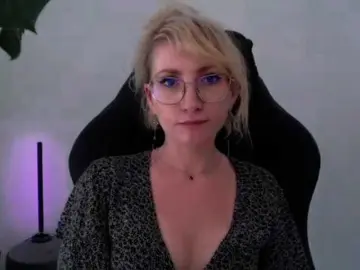 Bongacams Best live sex cam show of CinderellaMoon