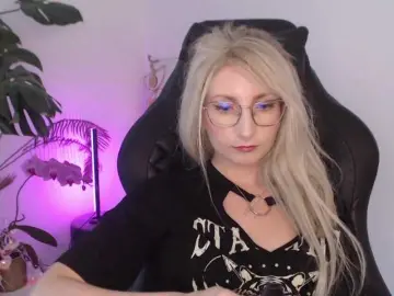 Bongacams Watch Live Sex Cams of CinderellaMoon