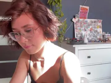 Bongacams Live Porn of Mikiora