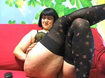 Bongacams Adult Video Chat of SquirtMommy