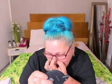 Bongacams Free Porn Cam of SweetBoobsM