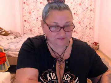 Bongacams Sex Chat of SweetBoobsM