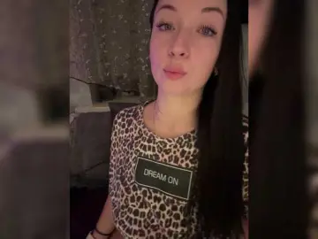 Bongacams Watch Live Sex Cams of AureliyXXX