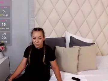 Bongacams Best live sex cam show of LauraSnow