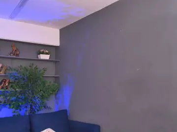 Bongacams Sex Cam of NewLuxxy