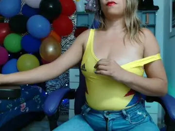 Bongacams Watch Live Sex Cams of hot-sexy-bunny
