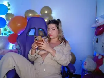 Bongacams Nude Webcam of hot-sexy-bunny