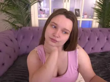 Bongacams Watch Live Sex Cams of MagikPeachh