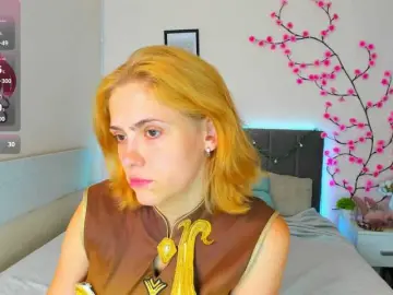 Bongacams Private Sex Chat of DellaRowwe