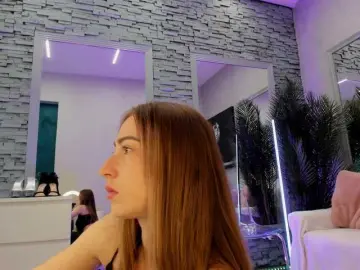 Bongacams Watch Live Sex Cams of Reina-Cummings