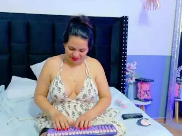 Bongacams Free Porn Cam of kinkymaturee