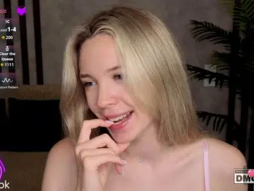 Bongacams Live Sex Cam of Hollywww