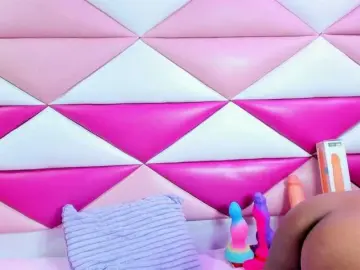 Bongacams Nude Webcam of AngeyaPetite