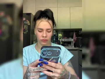 Bongacams Live Porn of MaidenCrystal