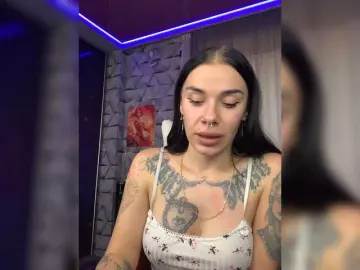Bongacams Live Sex Cam of MaidenCrystal