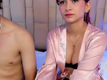 Bongacams Watch Live Sex Cams of SofiaAndEthan