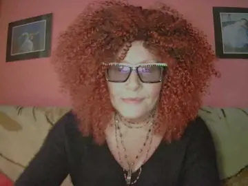 Bongacams Best Webcam of ChristineRed