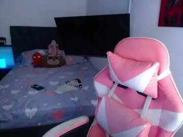 Bongacams Sex Cam of room-kitty